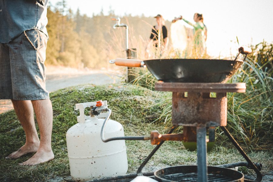 beach stirfry, wok on sand, beach fry, community beach meal,